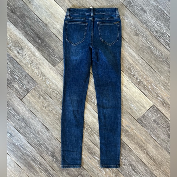 Matilda Jane Women’s Dark Wash Denim Skinny Jeans - Picture 7 of 10